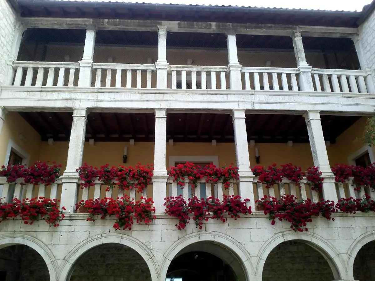 Old School Apartment Kastela Croatia